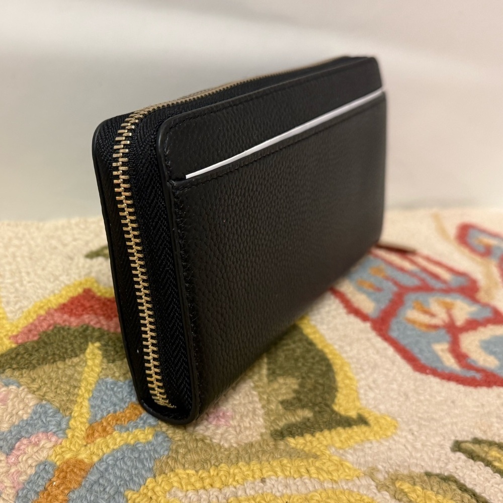 Kate Spade New York Large Black Leather Zip-Around Continental Clutch/Wallet - Picture 4 of 16